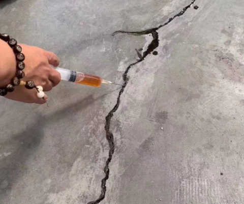 江南混凝土裂缝修补技术详解​